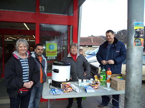 Streeet evangelism outside supermarket